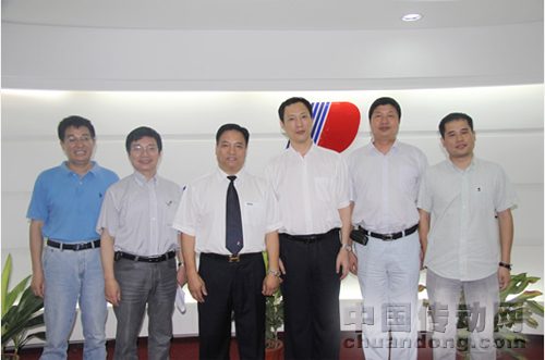 溫州大學領導來人民電器參觀考察