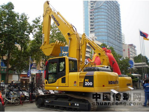 小松公司PC650LC-8液壓挖掘機