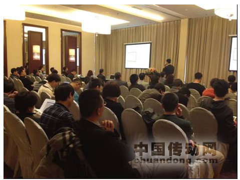 Steven Lai先生向聽眾講解關于TE Connectivity及Elo品牌的背景及市場發展方向