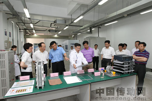 5月29日，國電南自集團公司黨組成員、副總經(jīng)理鄧建玲到公司調(diào)研